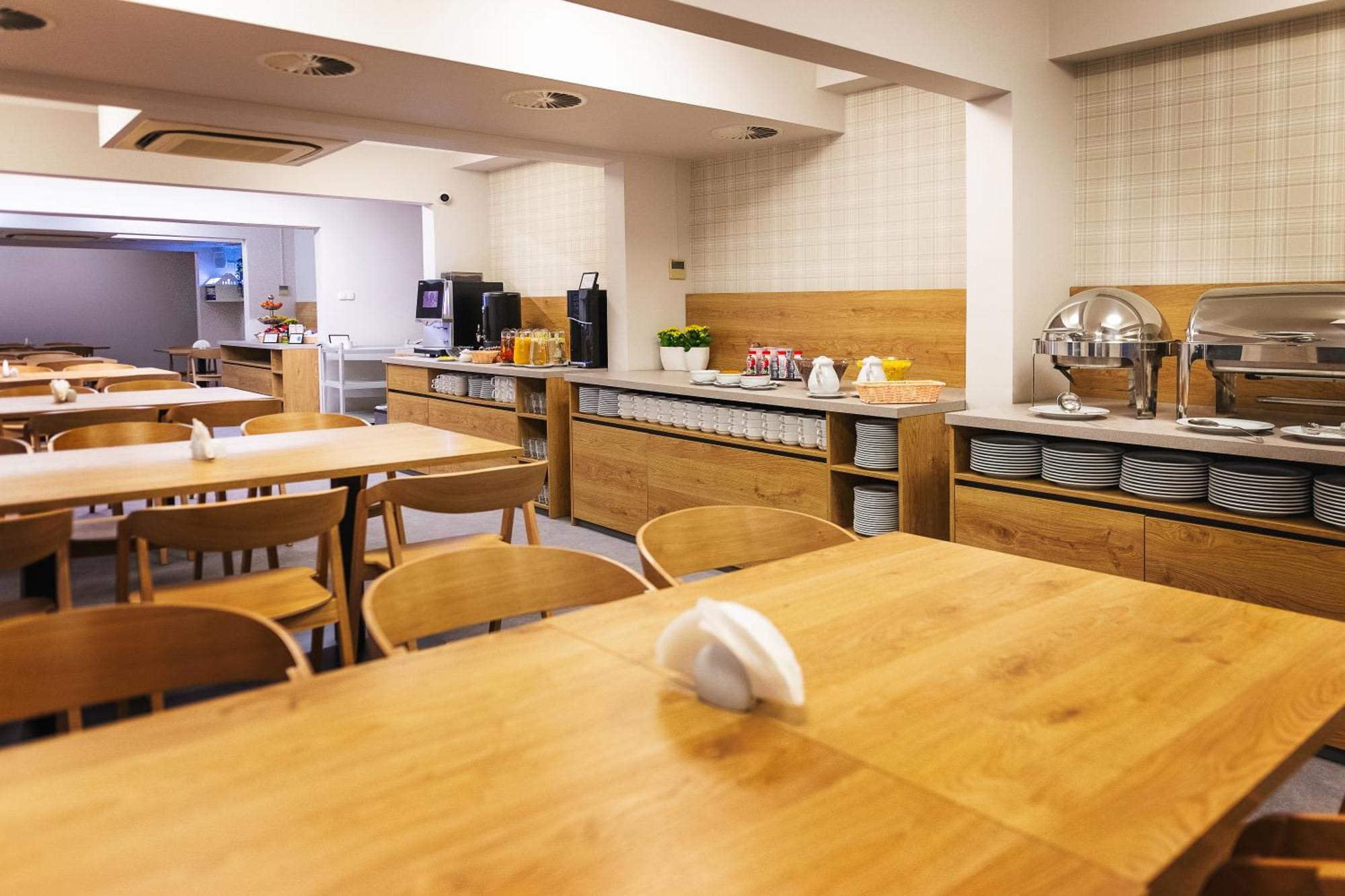 Hotel Zawisza บิดกอชซ์ ภายนอก รูปภาพ