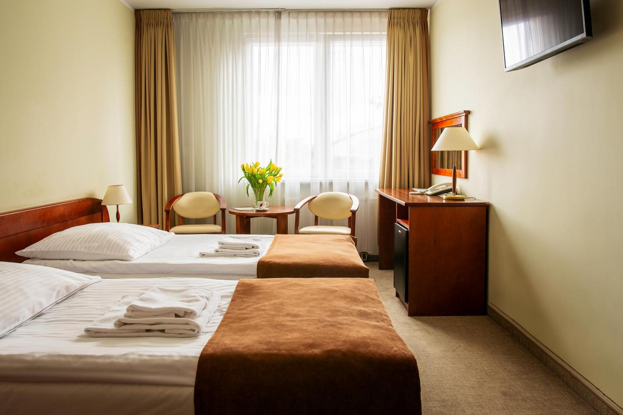 Hotel Zawisza บิดกอชซ์ ภายนอก รูปภาพ