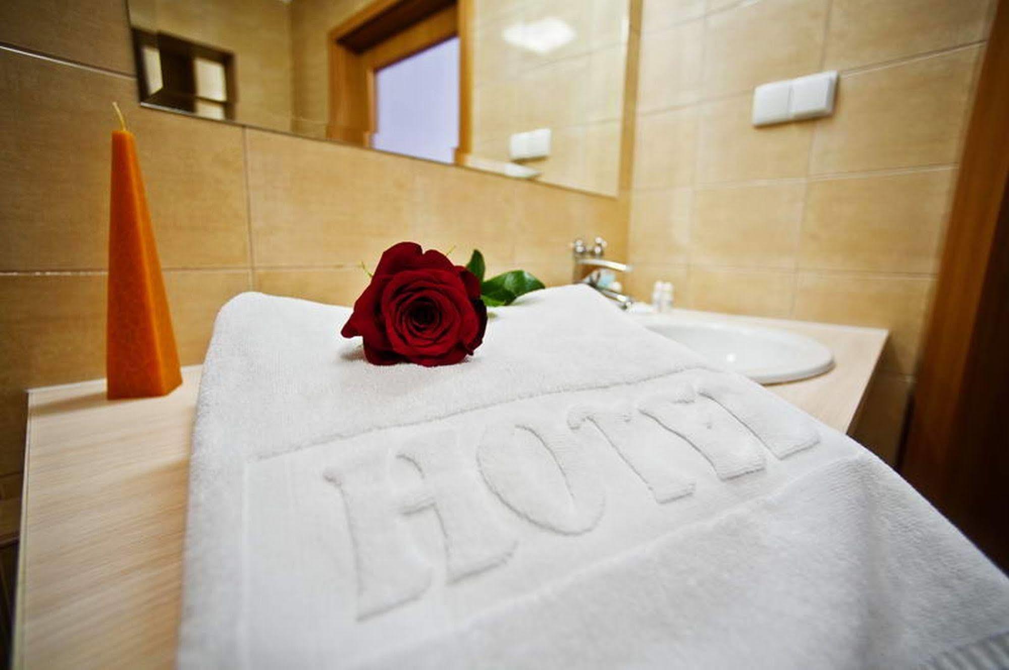 Hotel Zawisza บิดกอชซ์ ภายนอก รูปภาพ