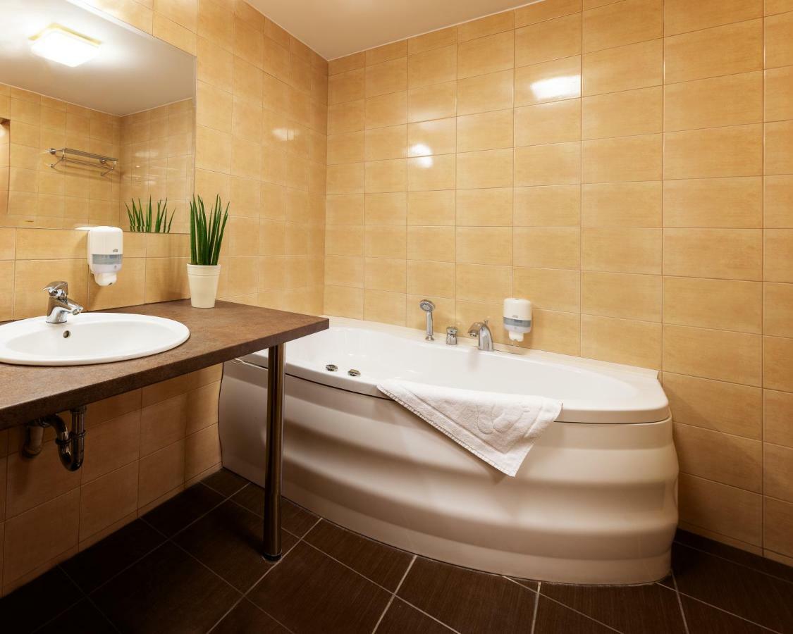 Hotel Zawisza บิดกอชซ์ ภายนอก รูปภาพ